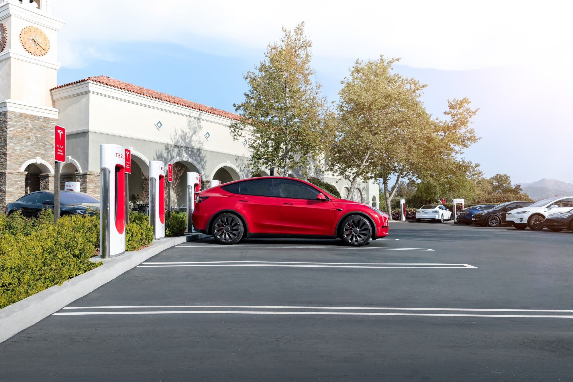 Tesla Flags Potential Lawsuit to Core Lithium Over Deal Gone Sour