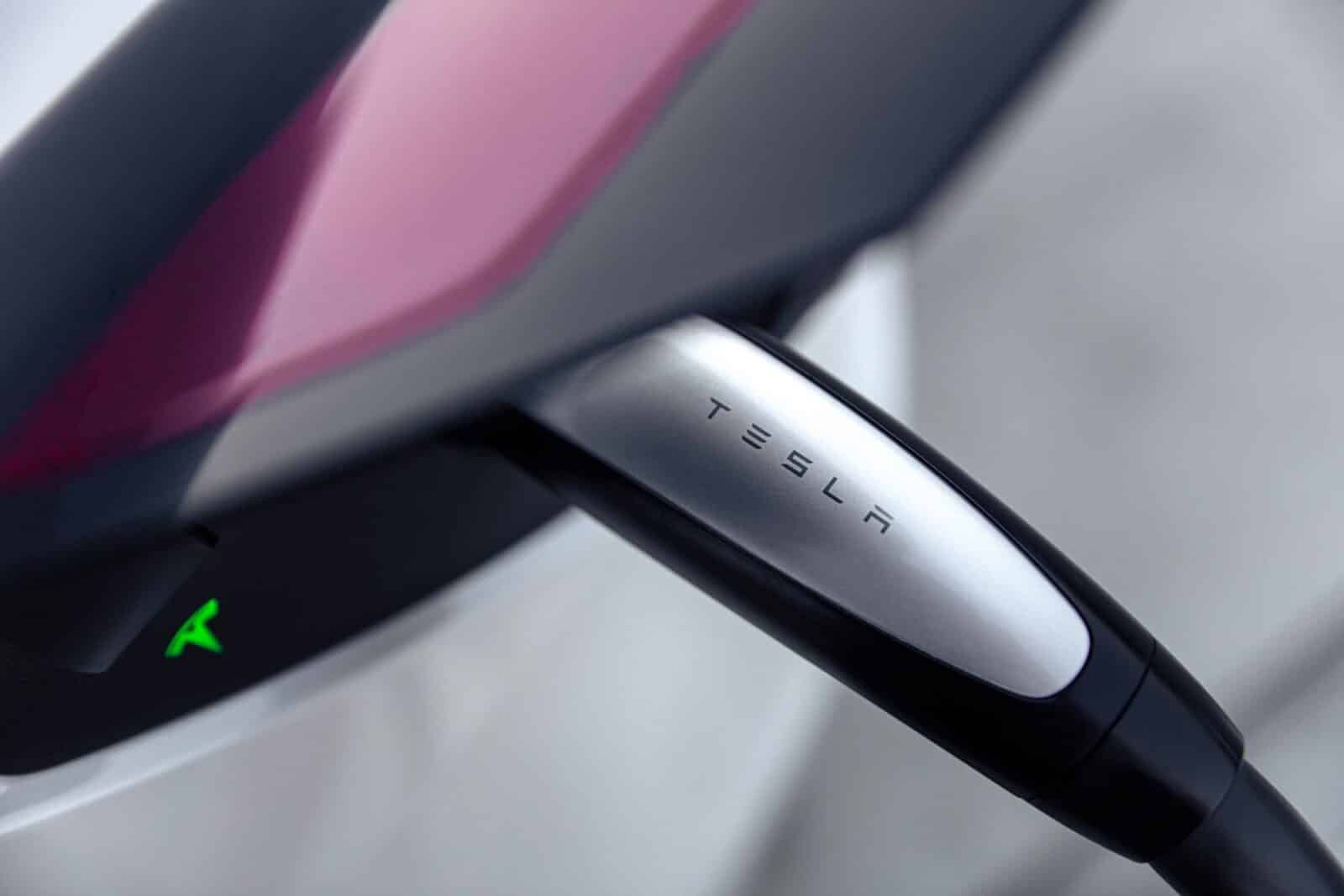 Kentucky Powers Up with Tesla's Charging Plug