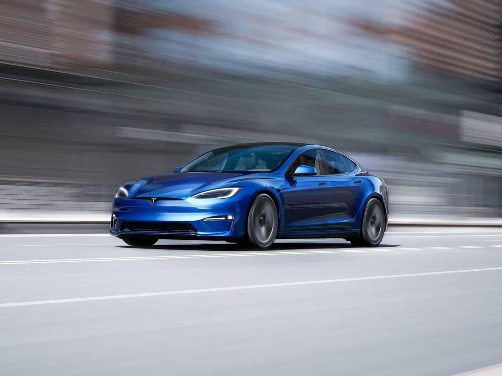 Tesla Shatters Sales Records with Price-Cut Strategy