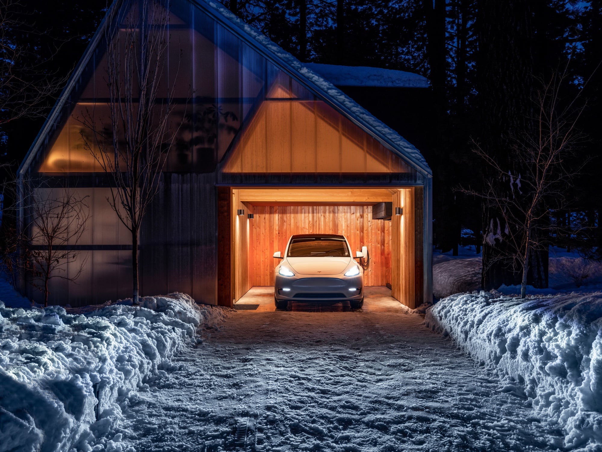 Tesla's Model Y Discounts: A Double-Edged Sword for Consumers and Investors