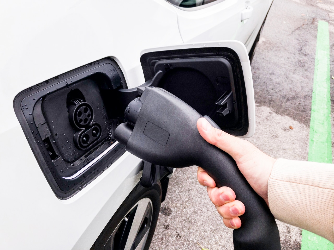CCS connection on a BMW i3. Copyright EVXL.co