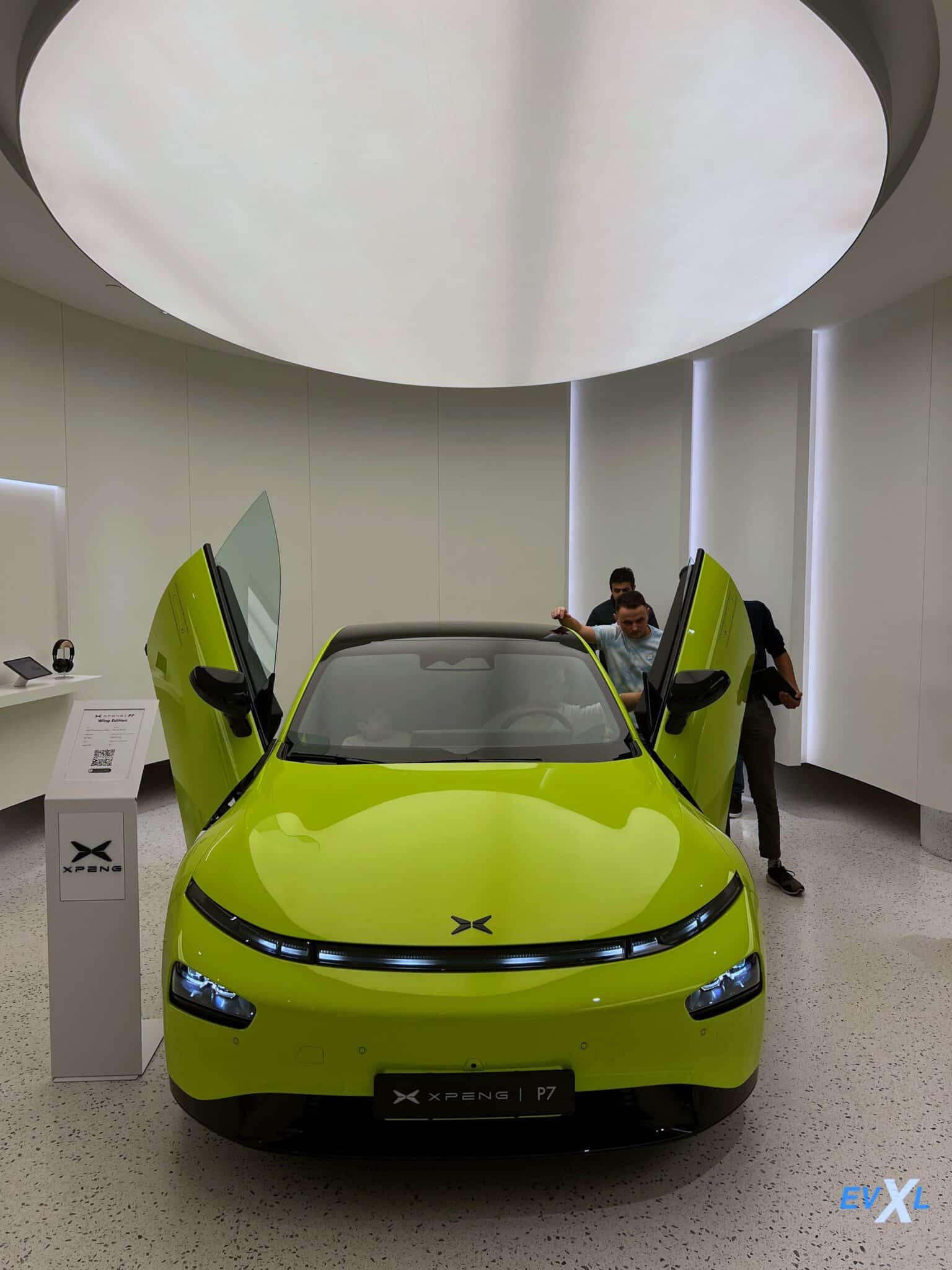 Xpeng Targets Tesla with G6's Smart Driving Tech