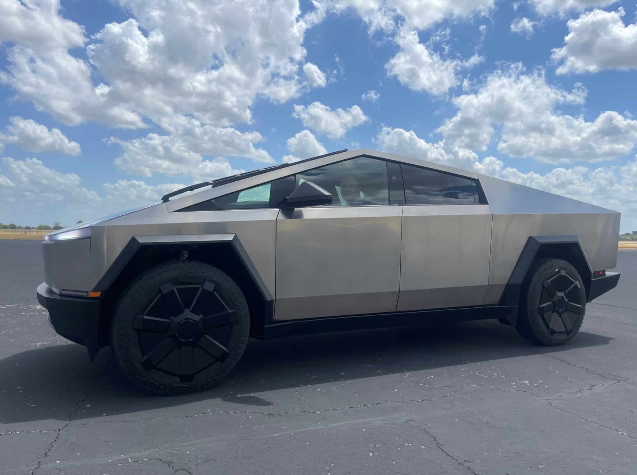 Tesla's Cybertruck Faces Manufacturing Challenges