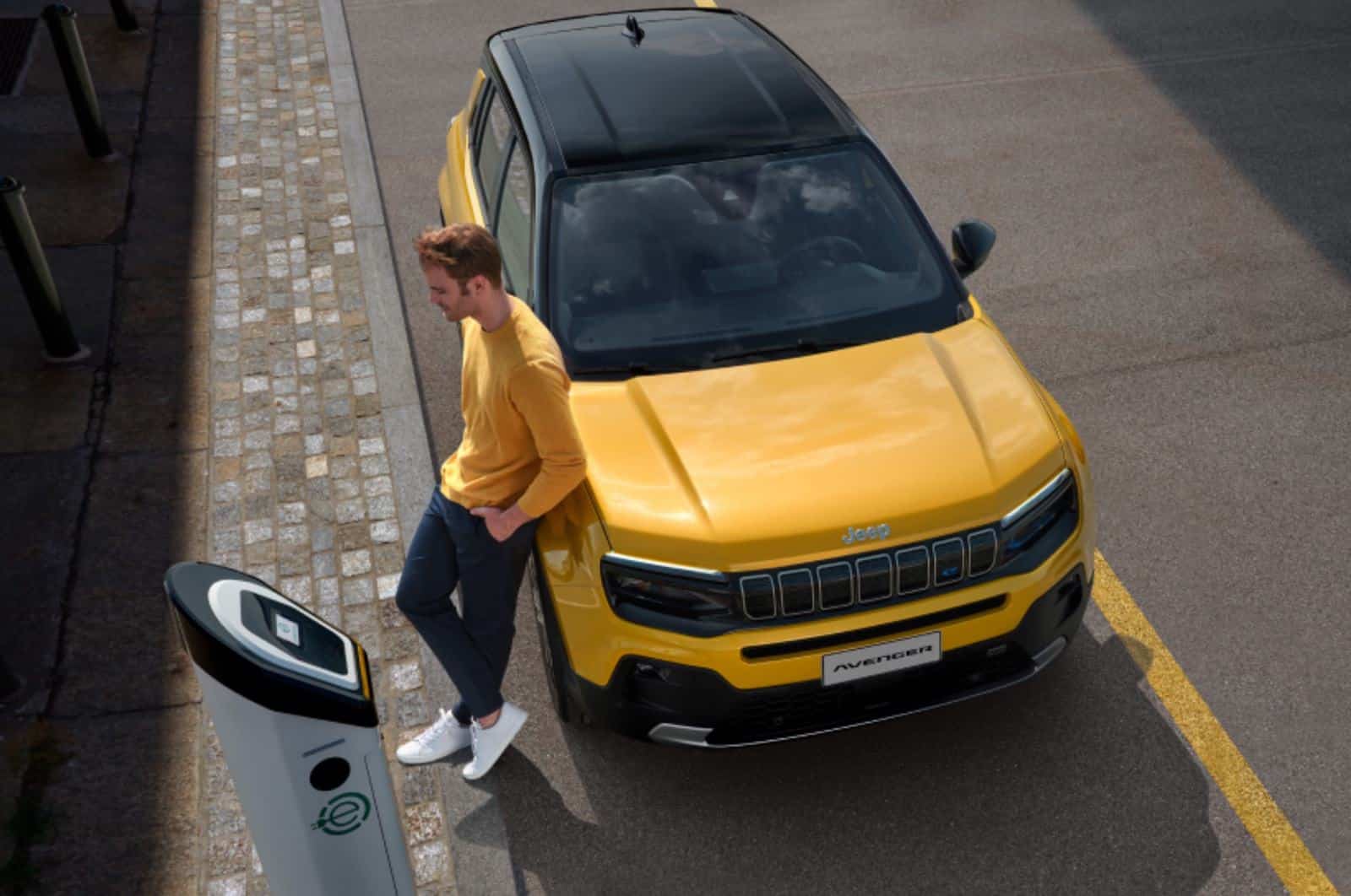 Jeep's Electrifying Success in Europe: Avenger EV Surges with Over 40,000 Reservations