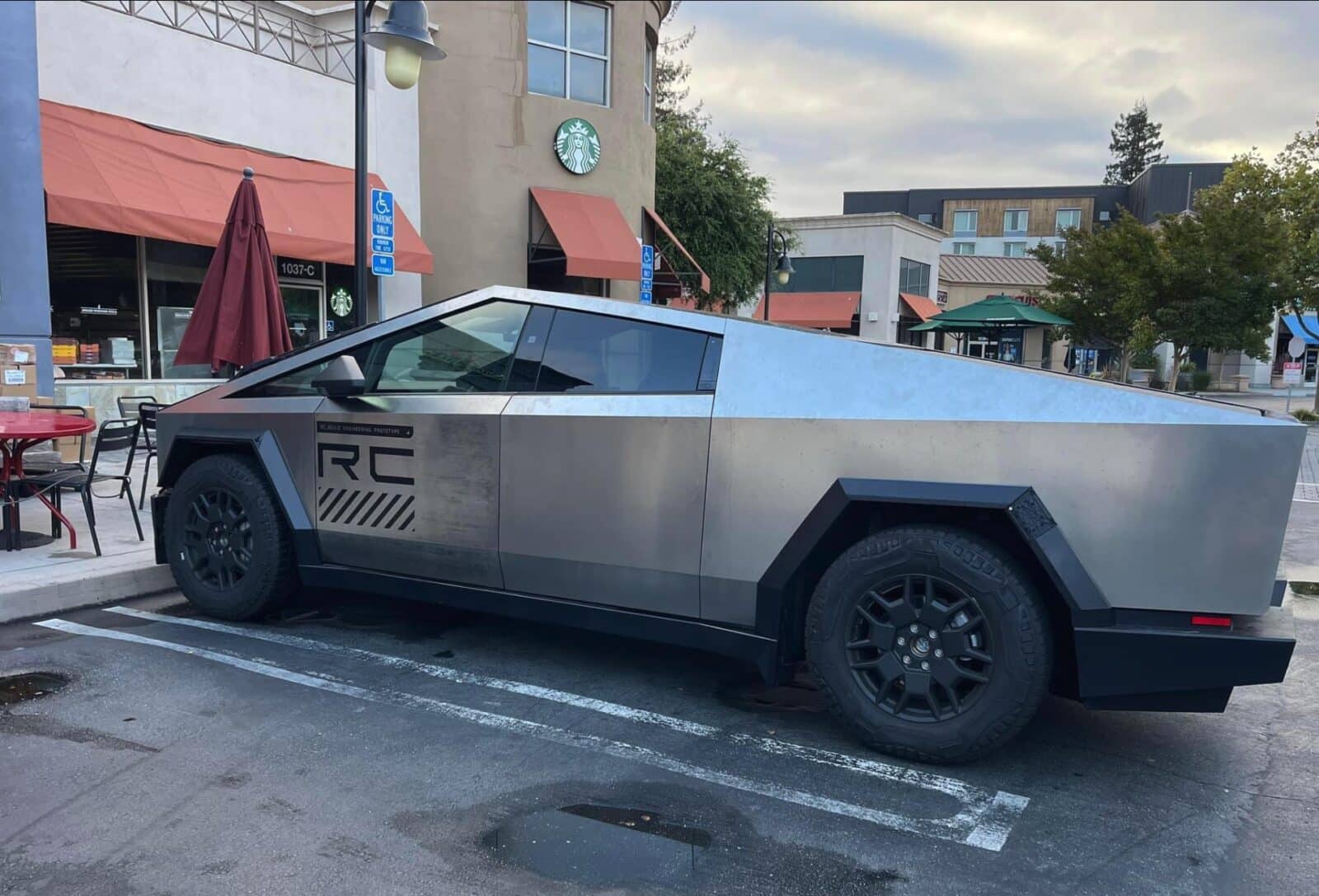 Cybertruck's Electrifying Speed Steals the Spotlight