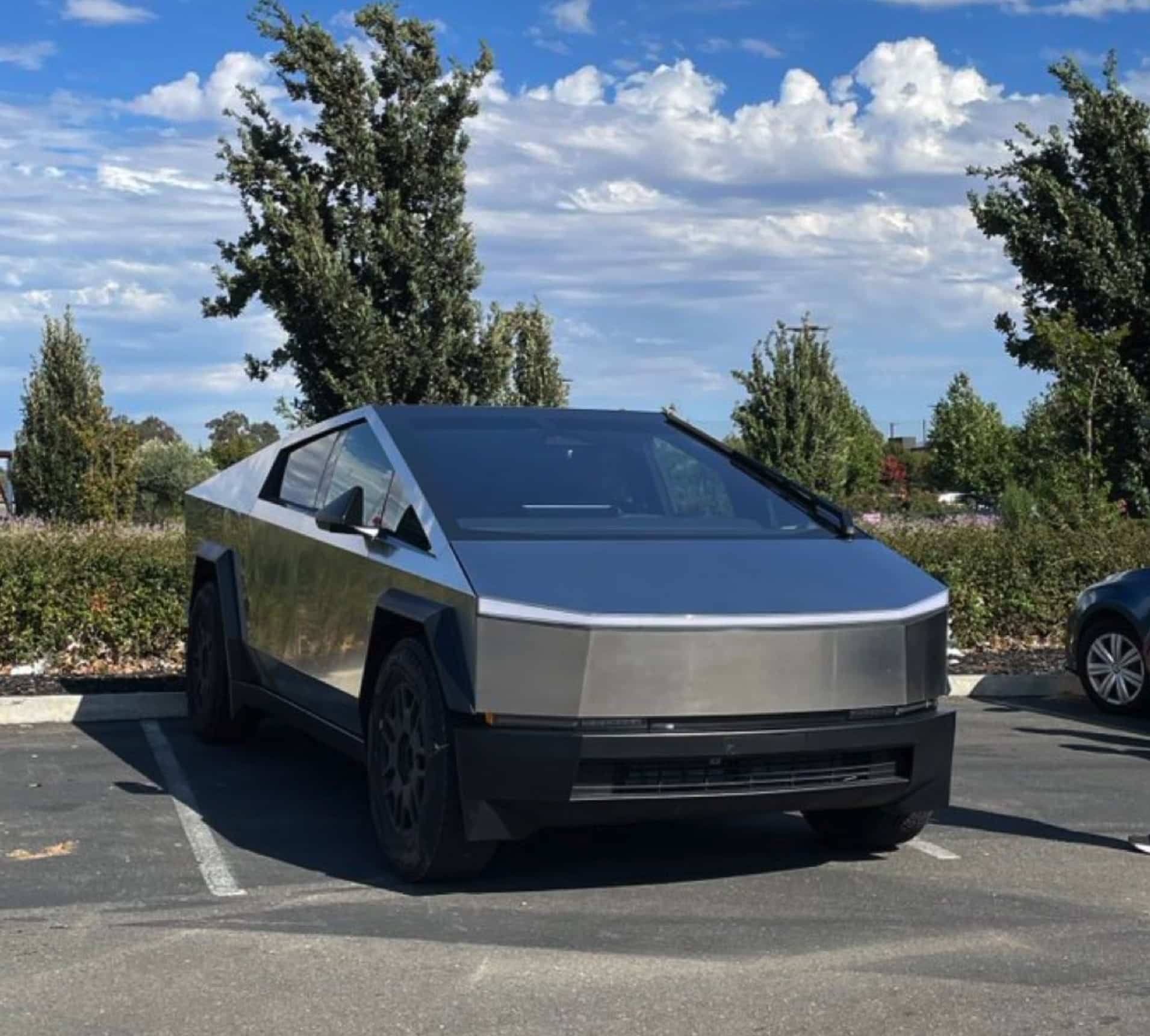 Cybertruck's Electrifying Speed Steals the Spotlight