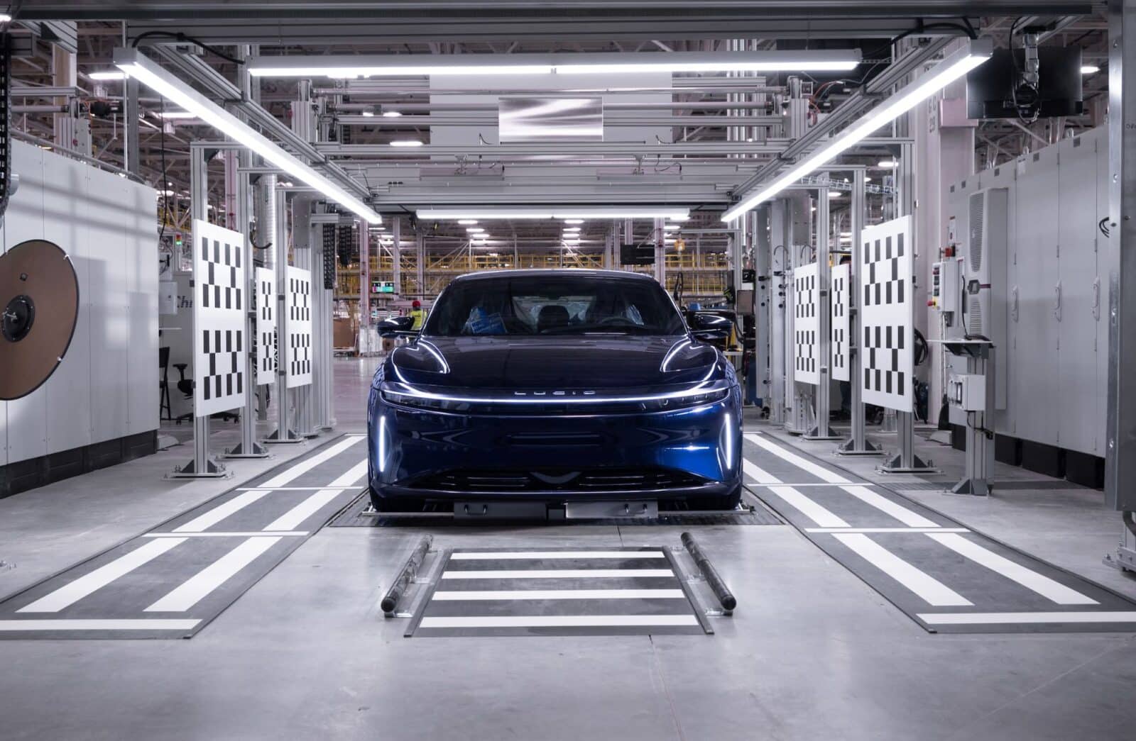 Lucid Unleashes Electric Supremacy: Air Sapphire Emerges as a Tesla Challenger