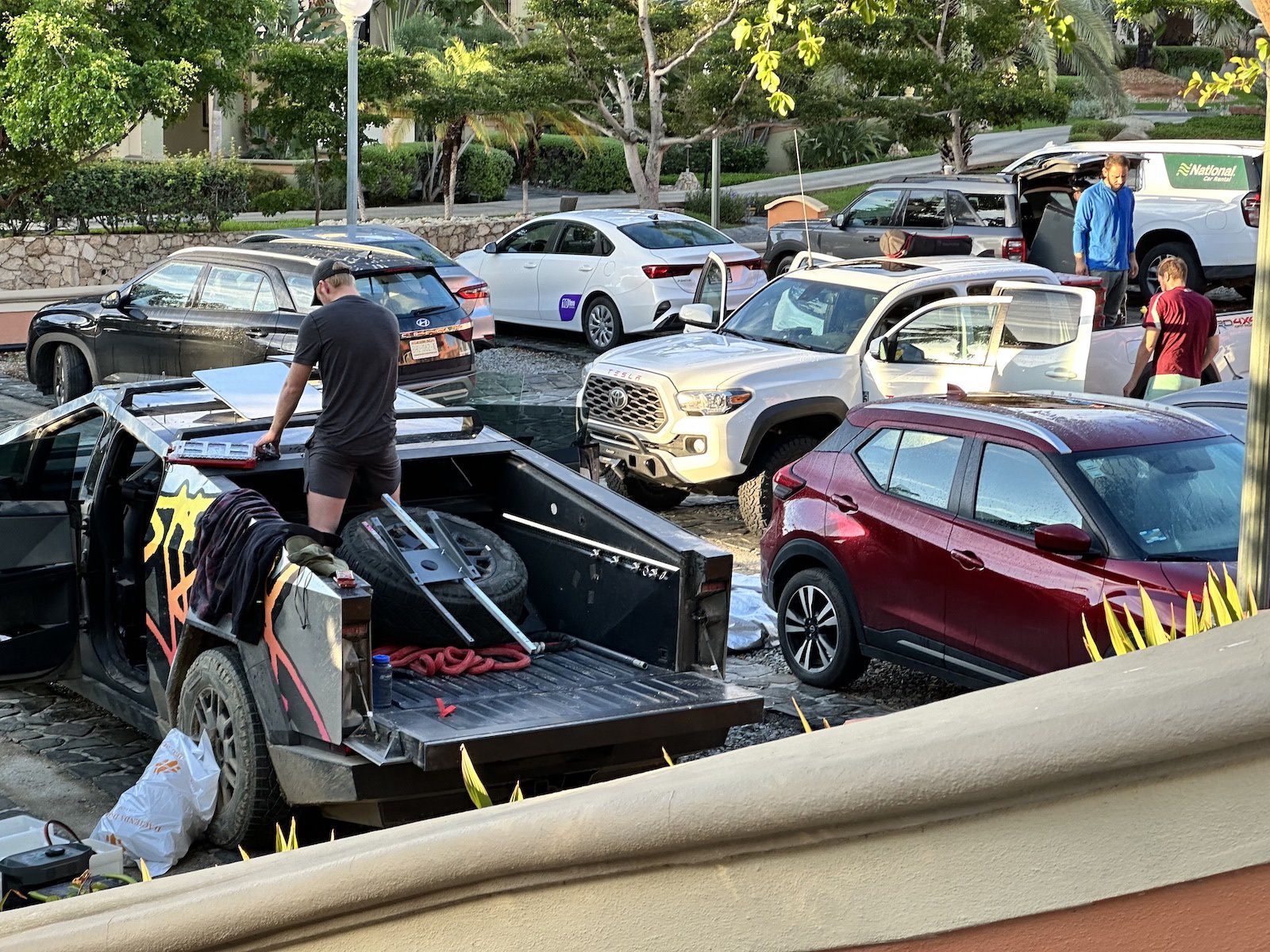 Tesla Cybertruck Prototypes Spotted in Mexico!