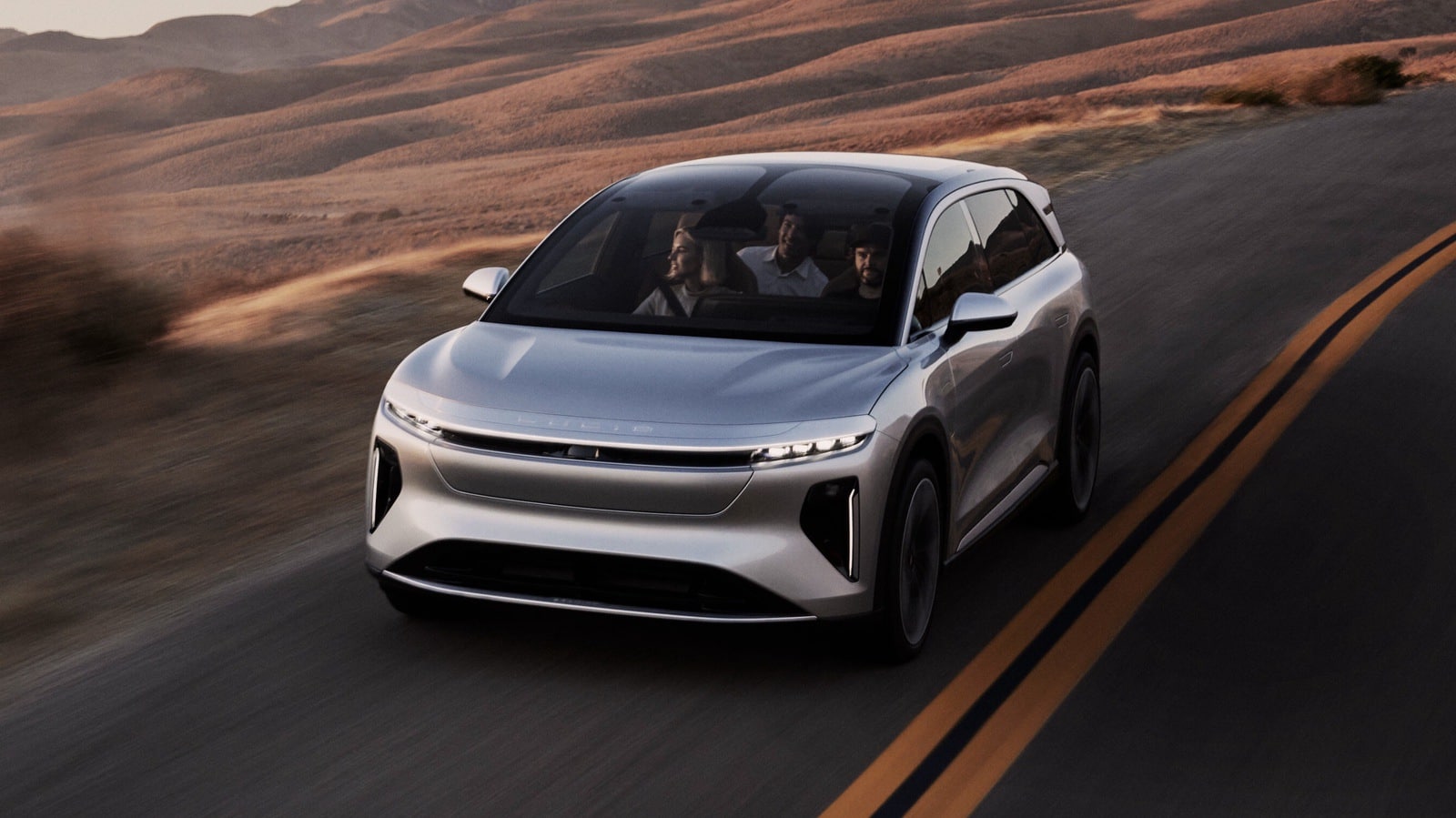 Lucid Gravity: Revolutionizing the EV Space with Unmatched Range and Style