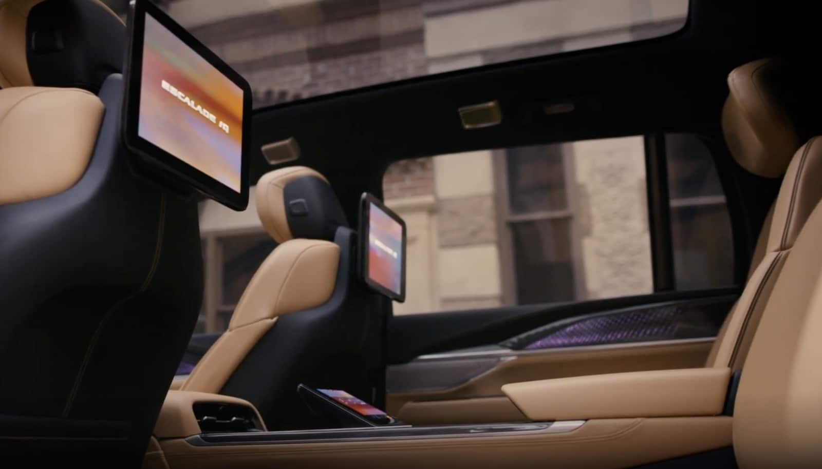 2025 Cadillac Escalade IQ: GM's Electric Leap into Luxury SUV Market