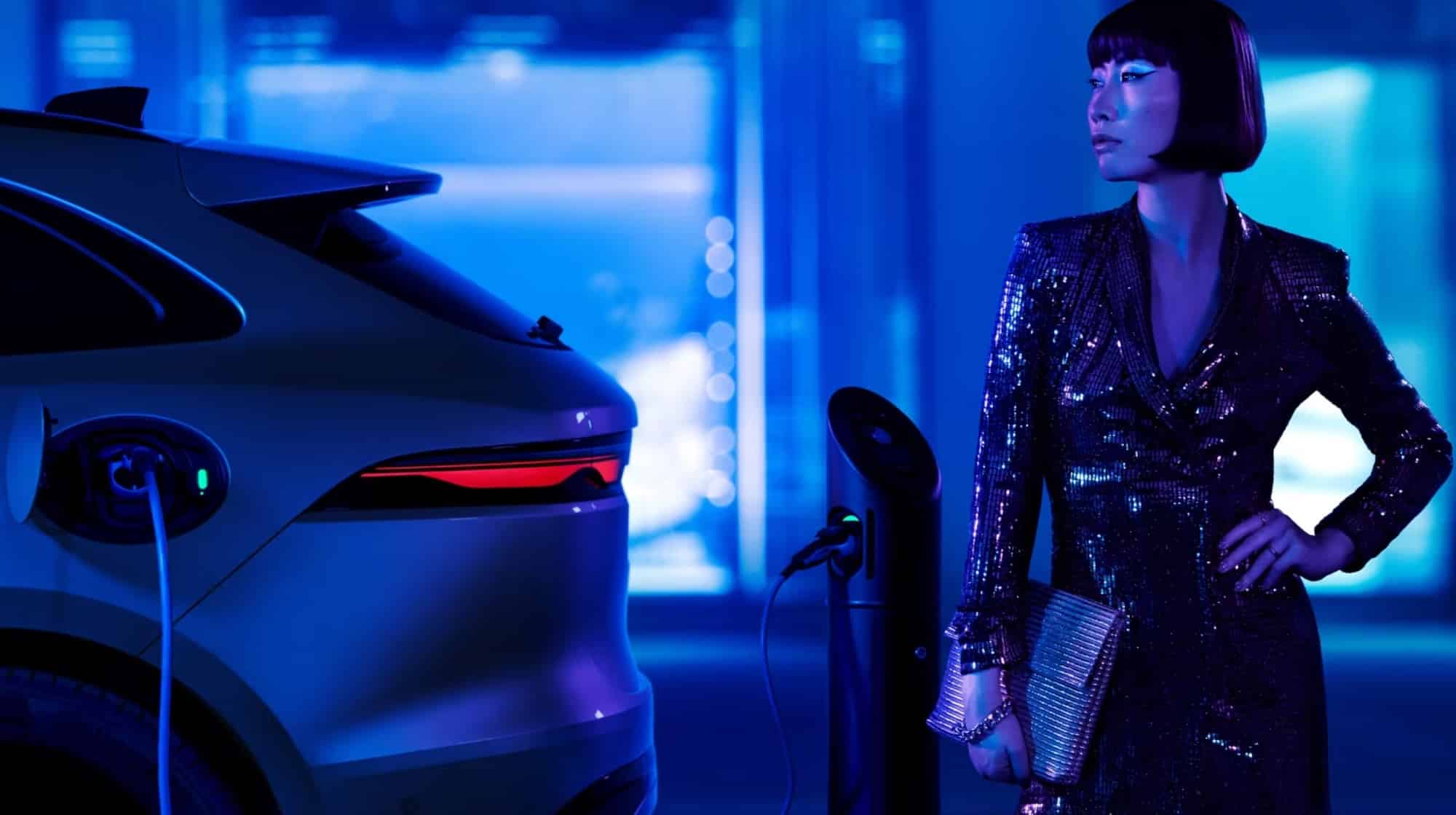 UK Gives Green Light for New Hybrid Car Sales Until 2035