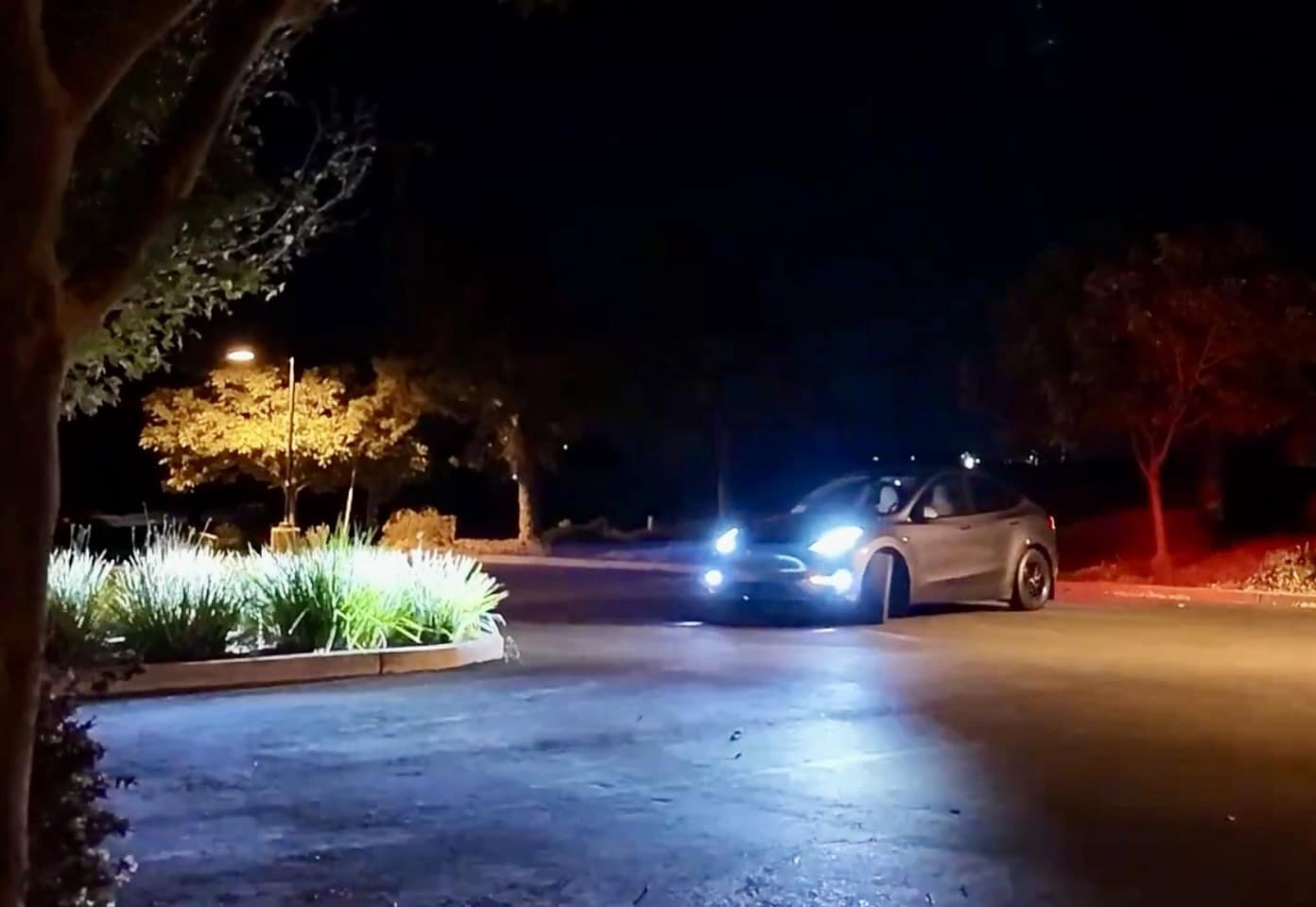 Tesla Launches "Actually Smart Summon" Feature for Vehicle Owners