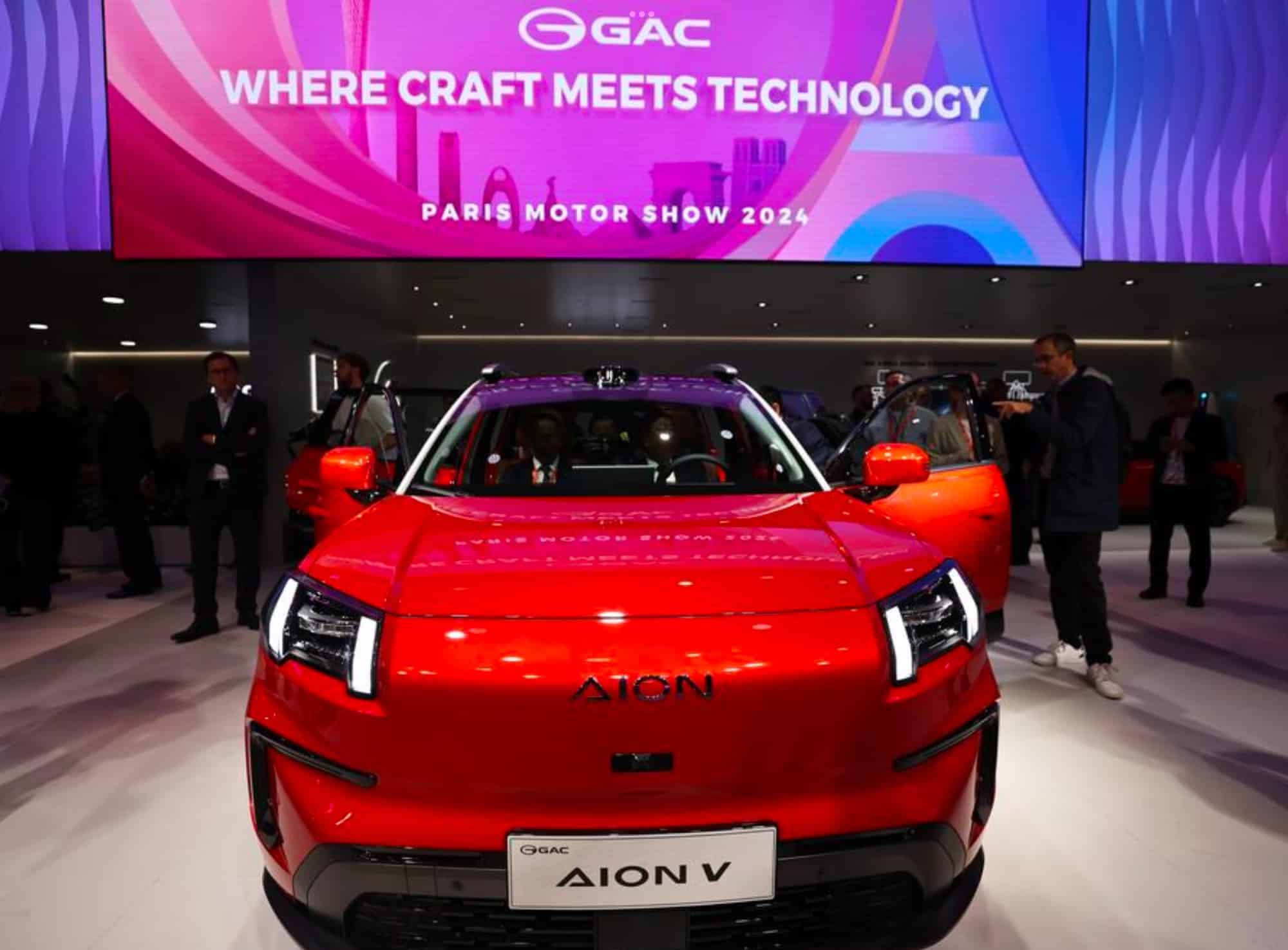 Chinese EV Makers Defy EU Tariffs at Paris Auto Show