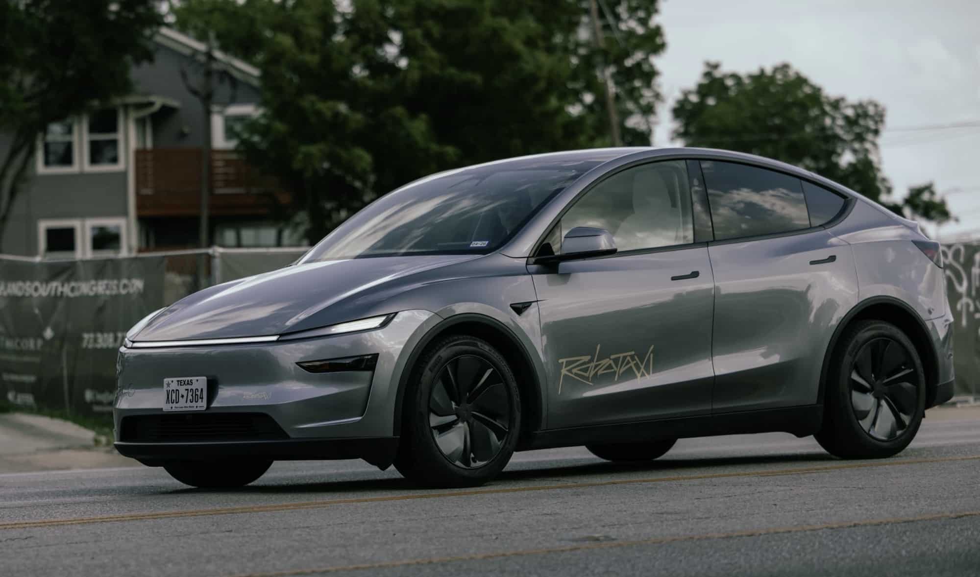 Tesla Robotaxi Mishaps Spark Safety Concerns in Austin Trials