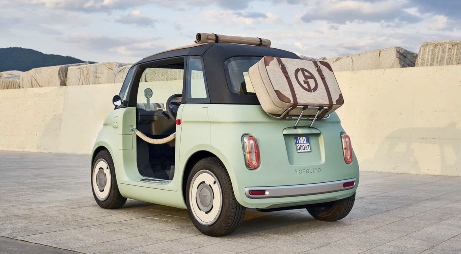 Fiat Topolino EV Coming to US in Spring 2026 at Around $11,500