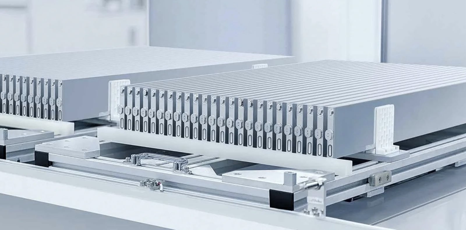 China's 'No Fire' Battery Mandate Validates BYD, Challenges Tesla