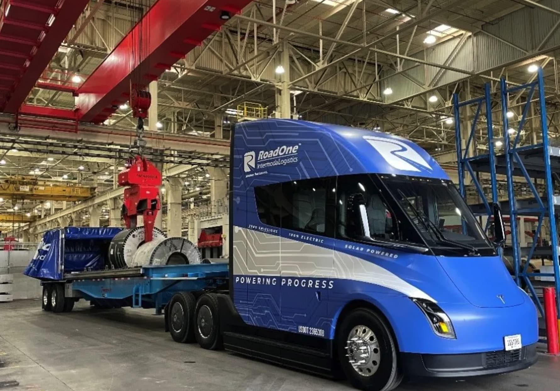 Tesla Semi Efficiency Data Proves Doubters Wrong as RoadOne Plans 10-Truck Fleet