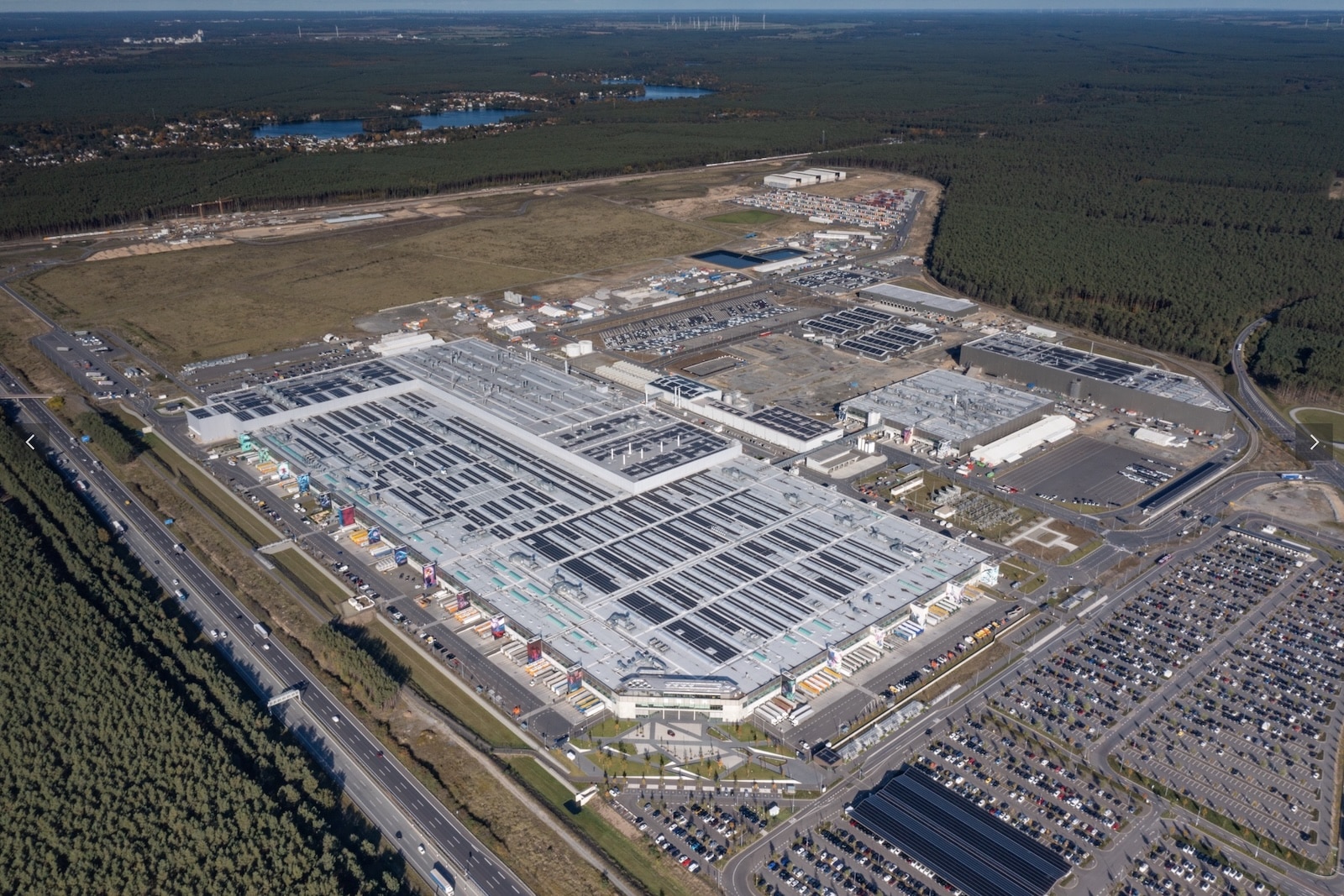 Tesla Warns Giga Berlin Workers
