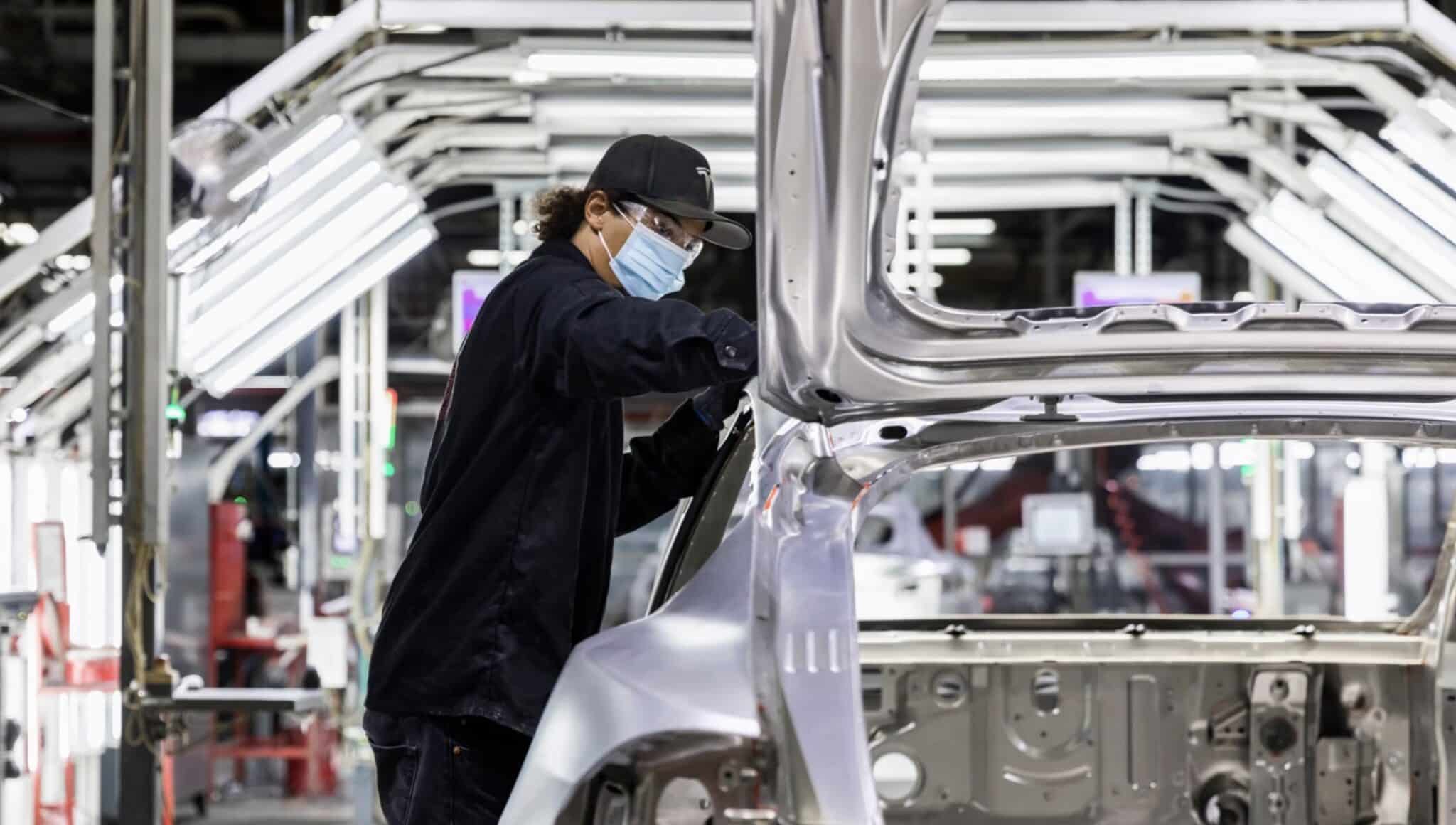 Tesla Warns Giga Berlin Workers