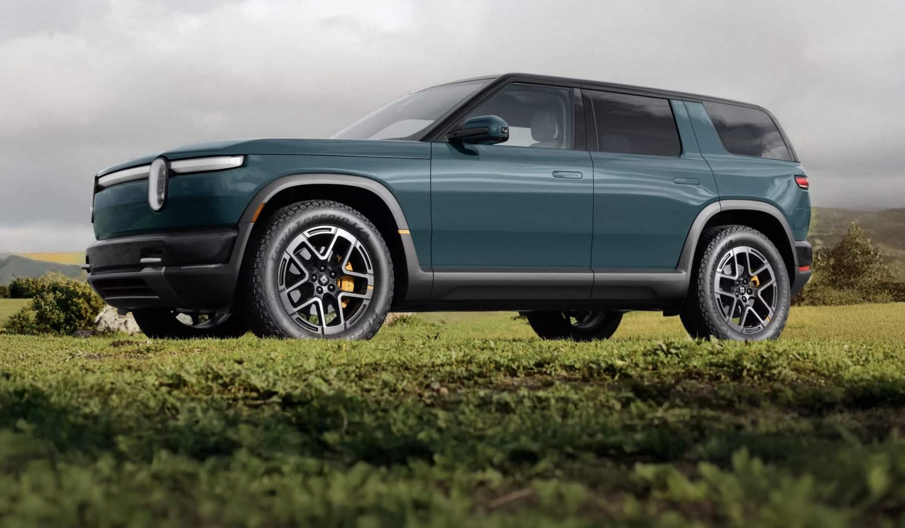 Rivian R2 Earns 335-Mile EPA Rating — But That Charging Speed Needs a Second Look