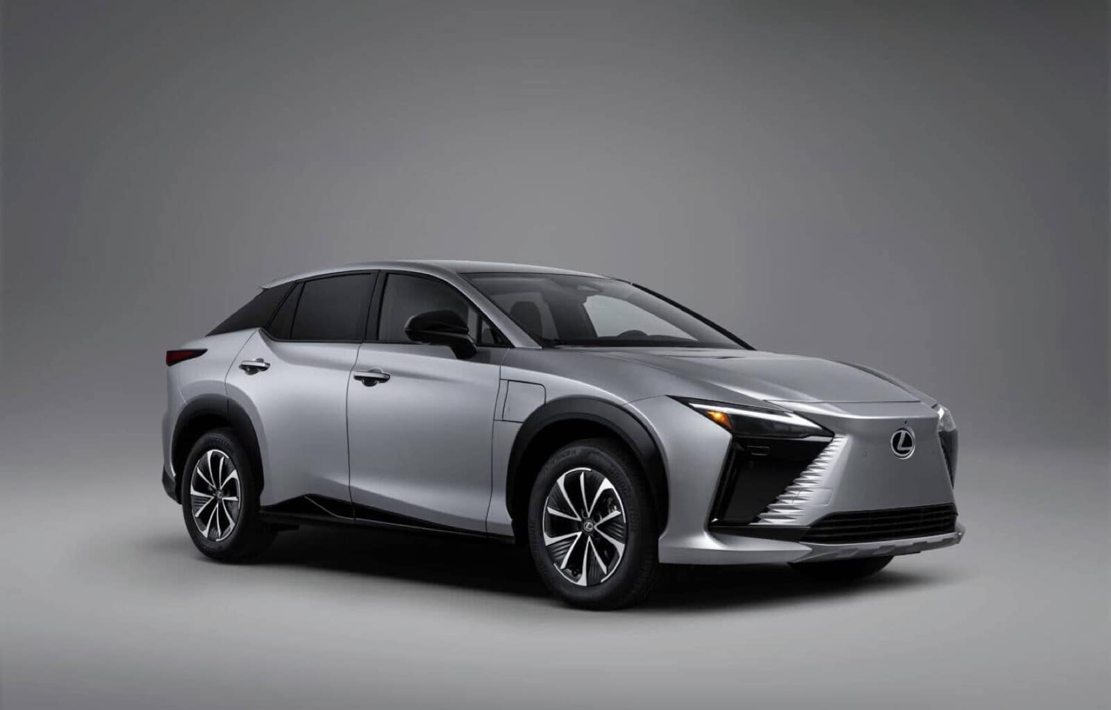 Lexus RZ 450e April Lease Approaches the 1% Rule