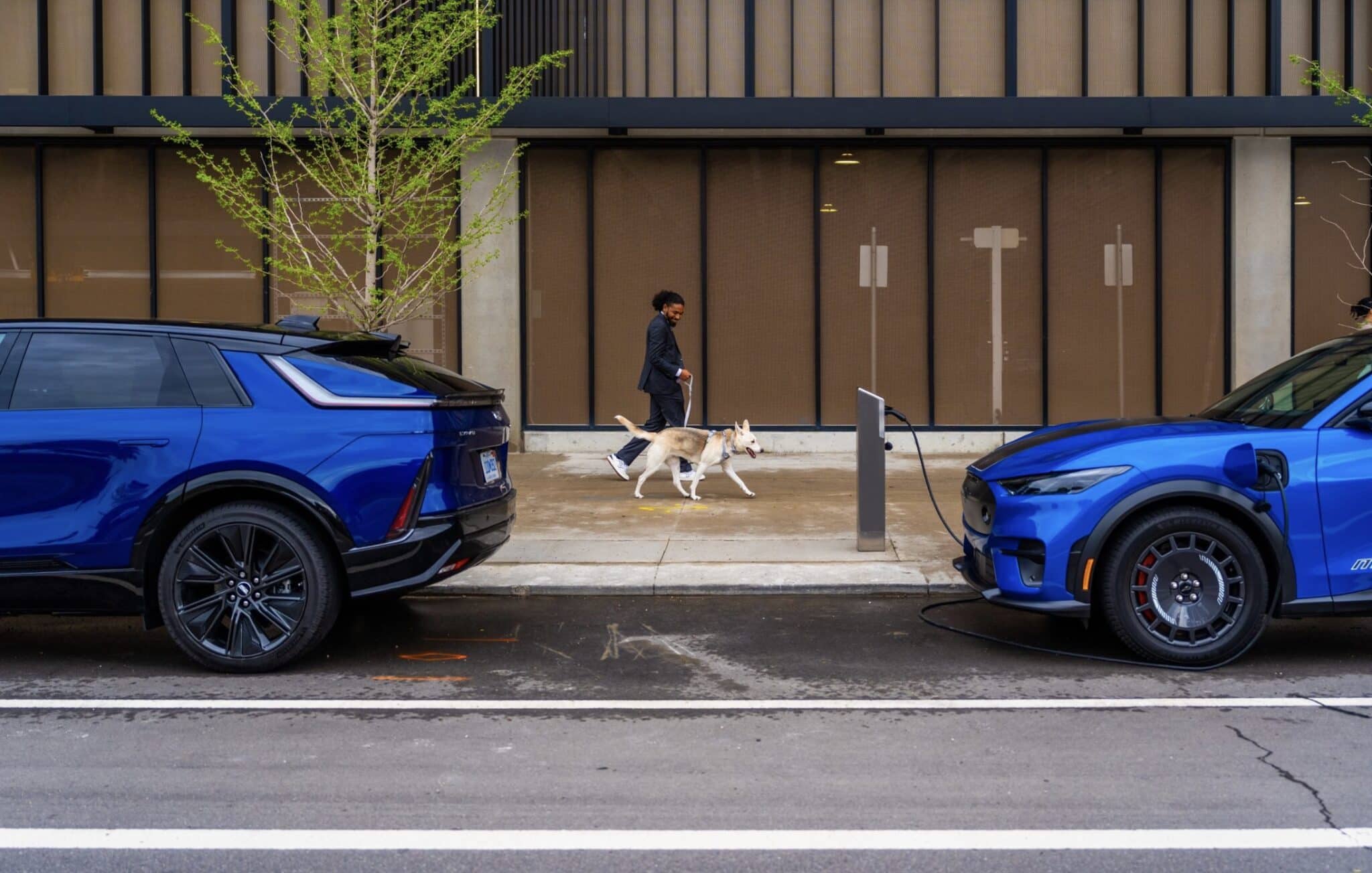 Philadelphia ChargePHL Plans To Add 800 Public EV Chargers, But 10 Years Is a Long Time to Wait
